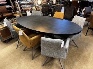 Showroom sale - Eettafel ovaal kunststof lamulux zwart 200x102 cm